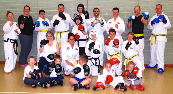 sparring-practice-beccles-taekwondo-2